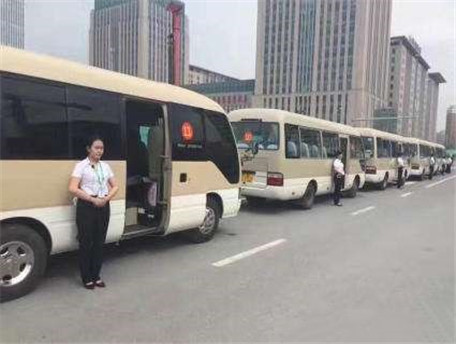 鄭州出租中巴車考斯特汽車是多少座的？http://www.liaoaiqi.com.cn/
